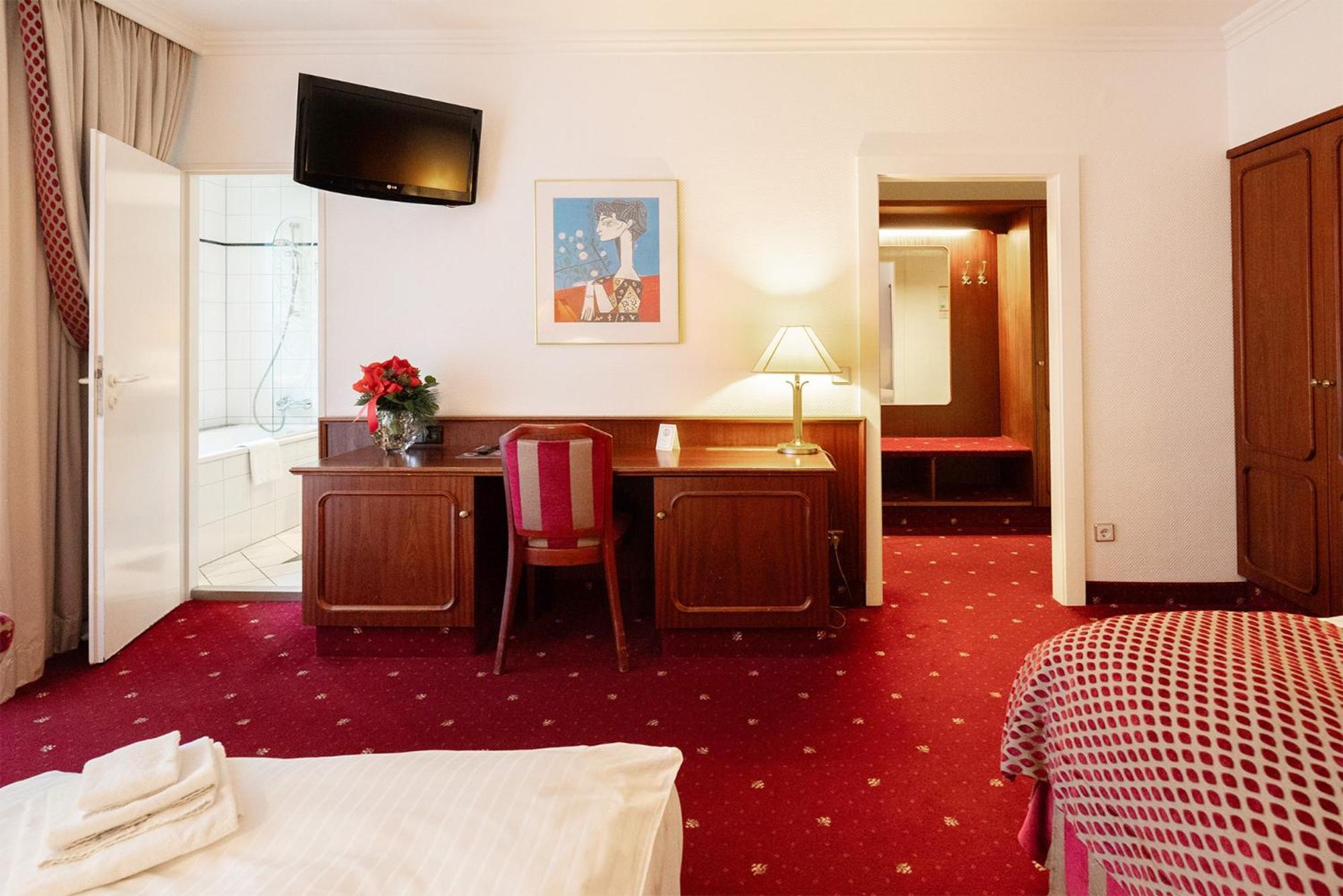 Bernstein Hotel Villa Kastania Berlin Exterior foto